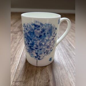 Rose of England fine bone china Floral Blue White hydrangea coffee tea Mug